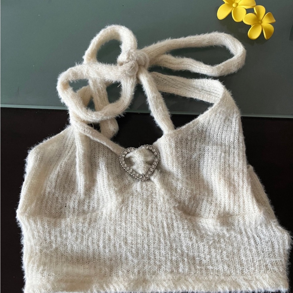 White crop top
